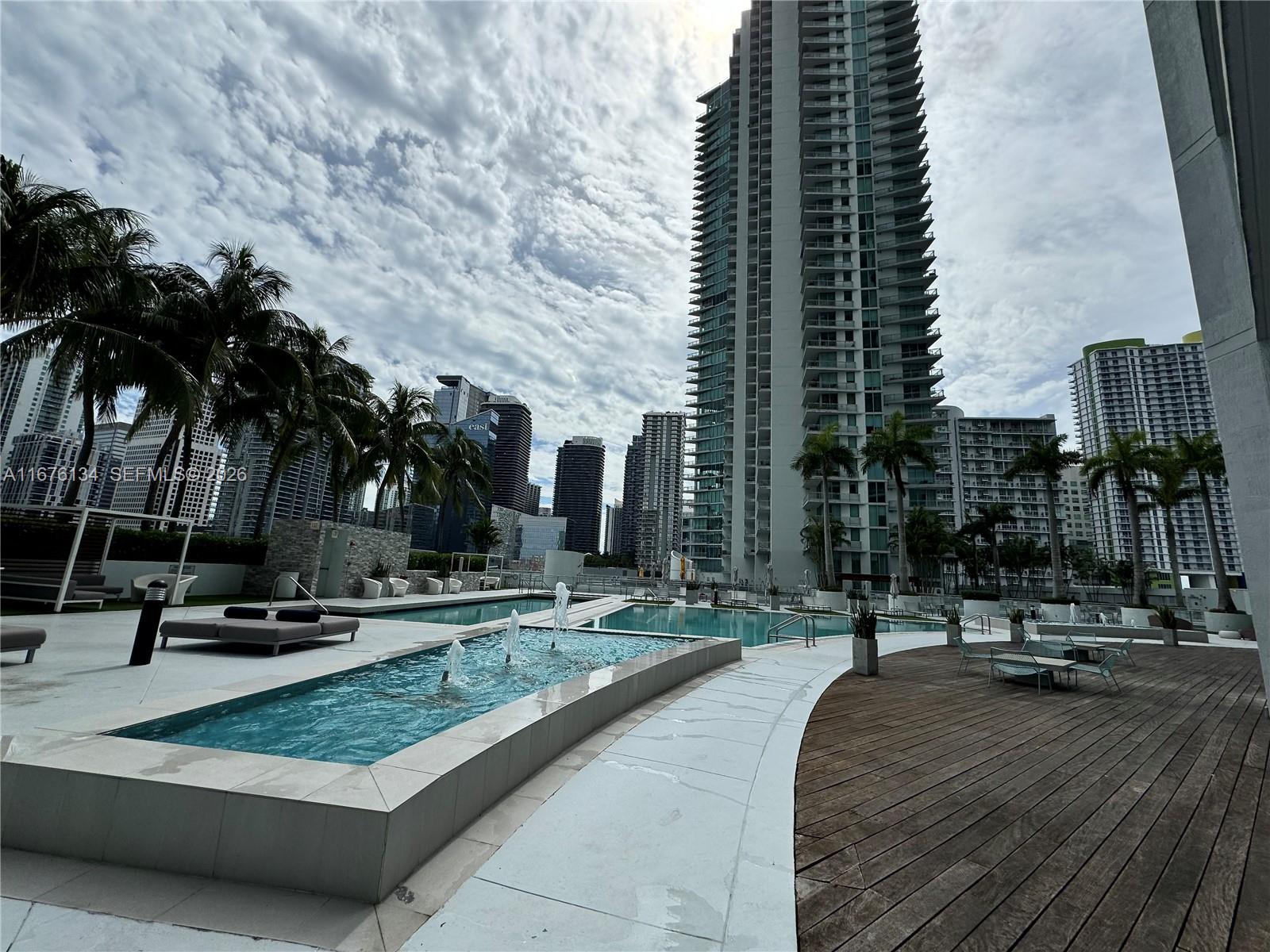 IVY CONDO - Residential