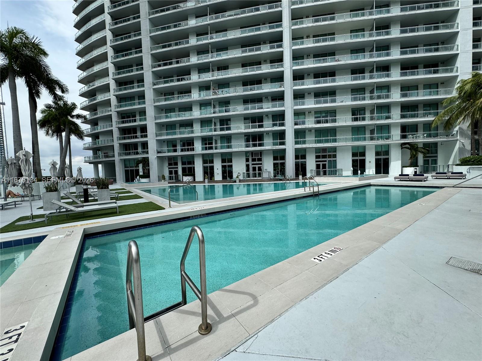 IVY CONDO - Residential