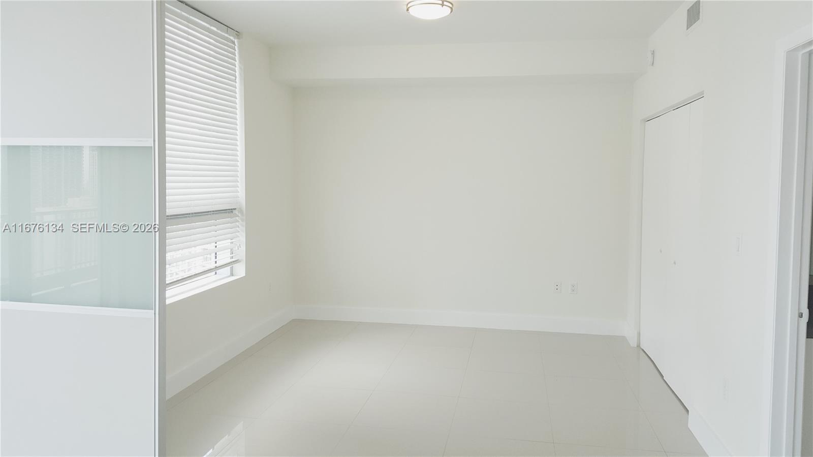 IVY CONDO - Residential