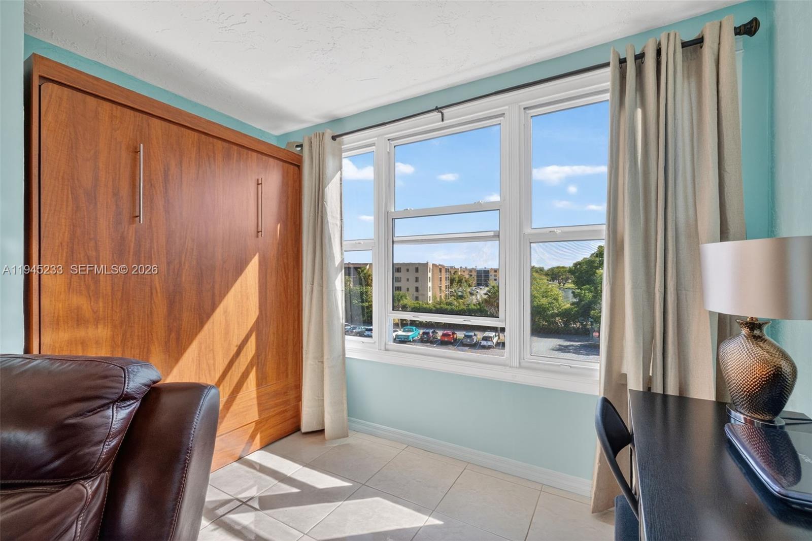 SOMERSET NO SEVEN CONDO - Residential