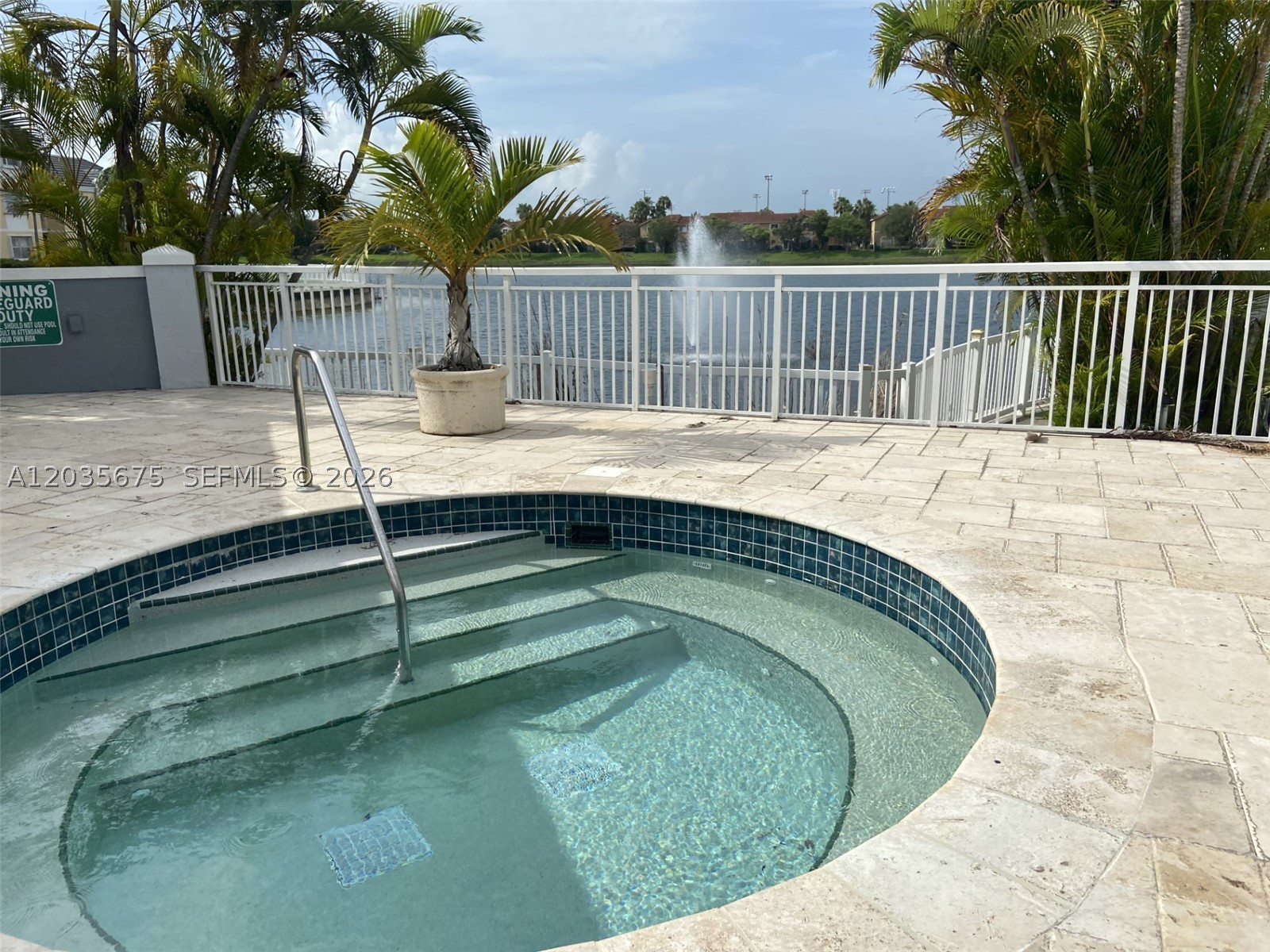 LE CLUB AT OLD CUTLER CON - Residential