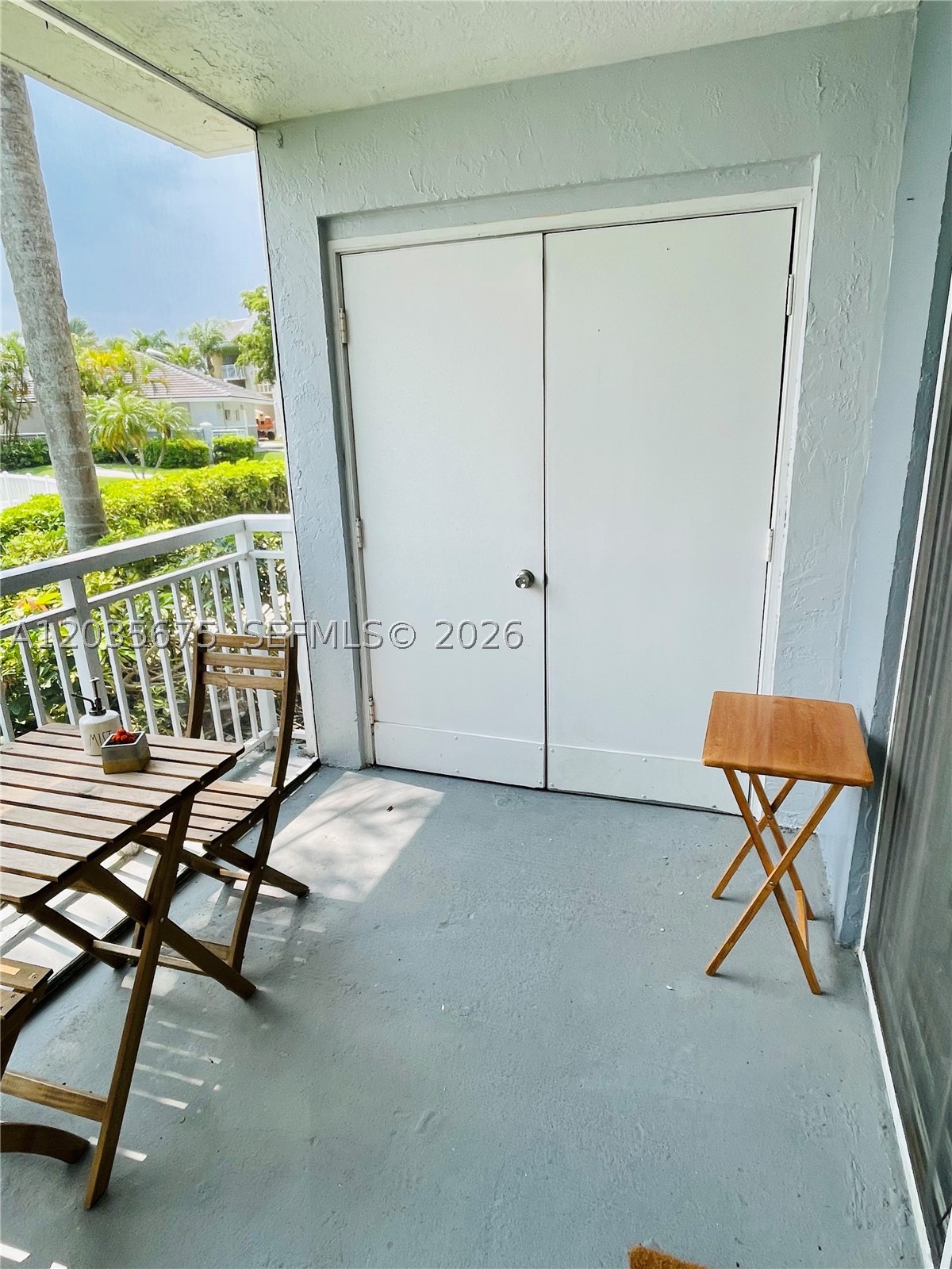 LE CLUB AT OLD CUTLER CON - Residential