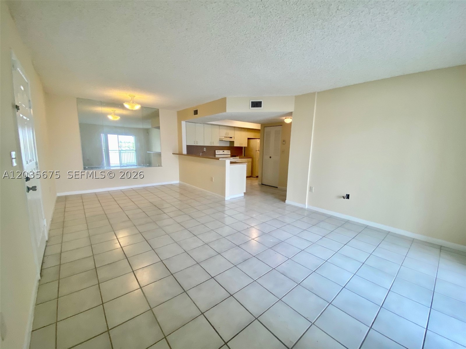 LE CLUB AT OLD CUTLER CON - Residential