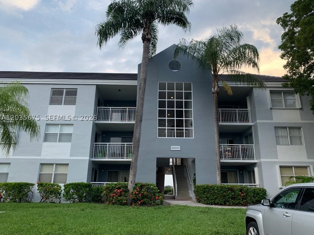 LE CLUB AT OLD CUTLER CON - Residential