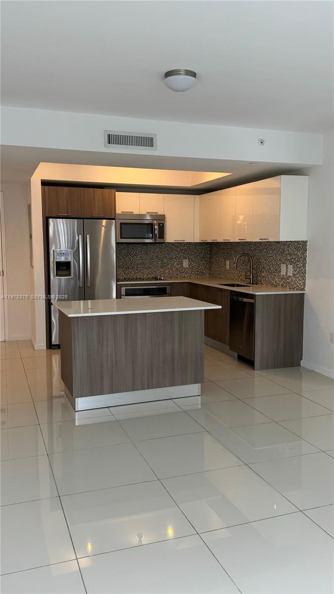 5252 PASEO CONDO - Residential