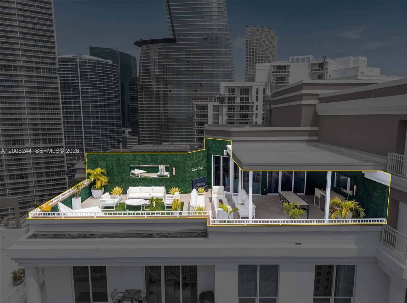 COURTS BRICKELL KEY CONDO - Residential