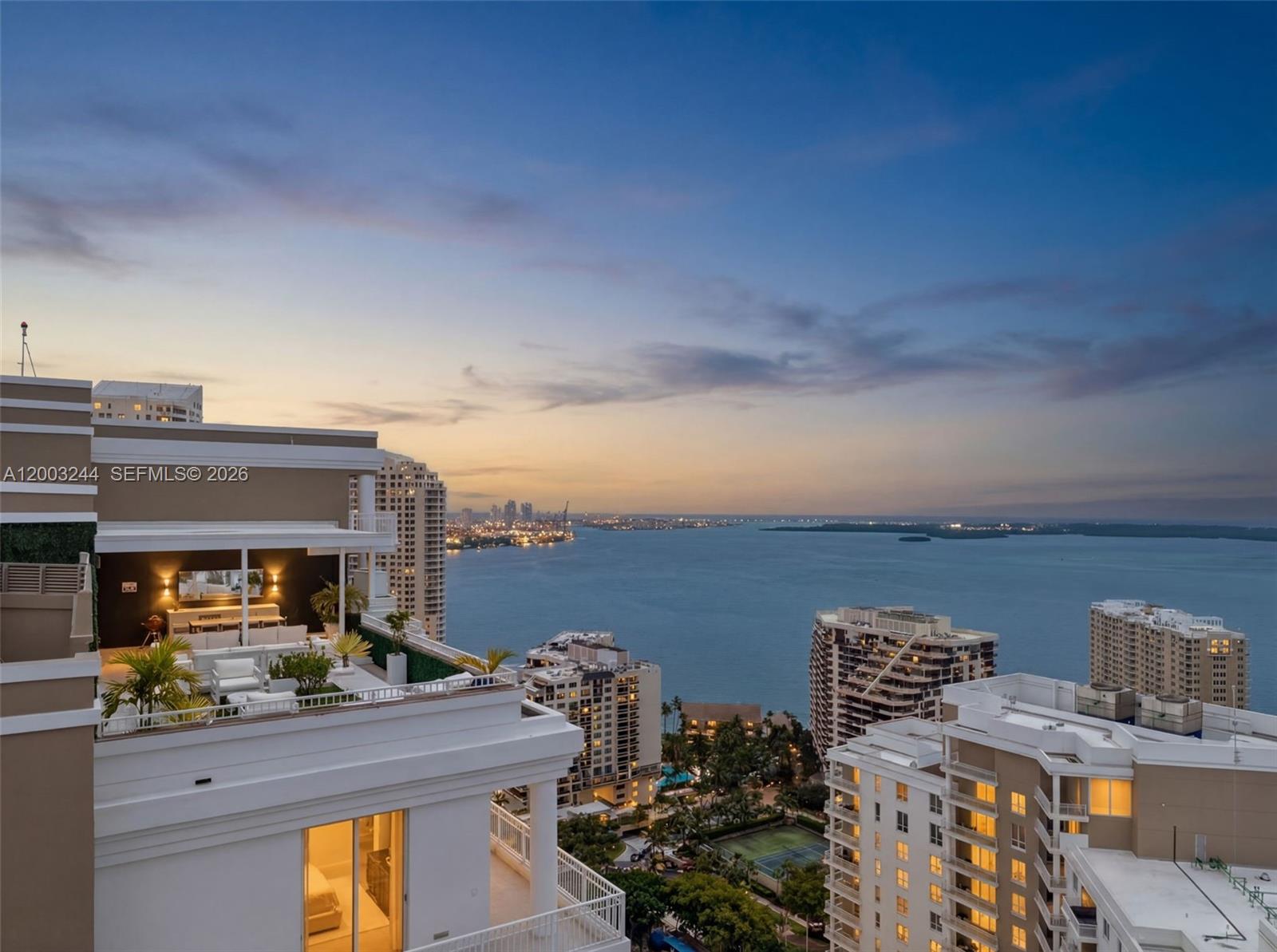 COURTS BRICKELL KEY CONDO - Residential