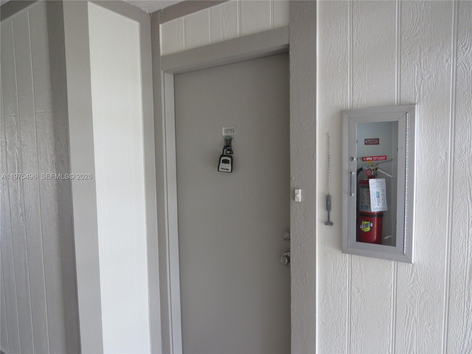 Spacious 2-bedroom, 2-bathroom first-floor condo with a screened in porch and garden view! This well-proportioned unit offers open living and dining area, 2 generously sized bedrooms and washer and dryer in a separate room.