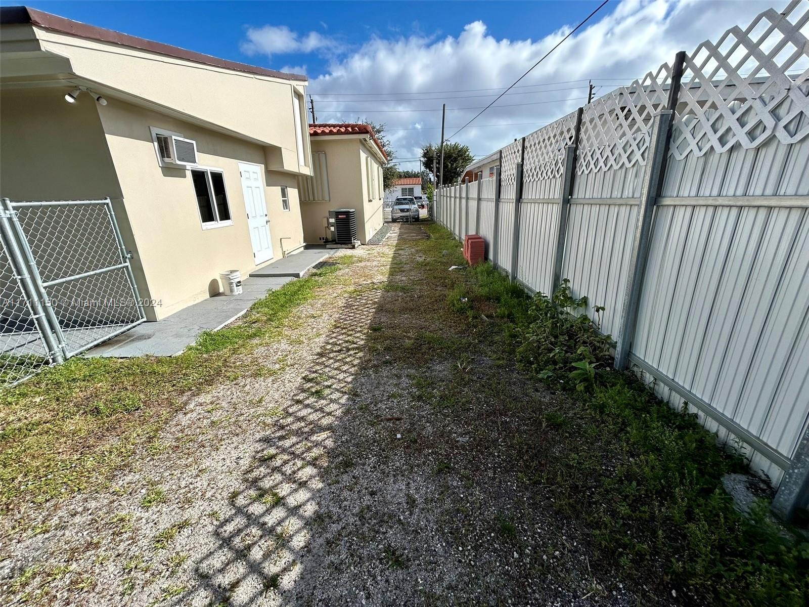 FLAGLER GROVE ESTATES EXT - Residential Lease