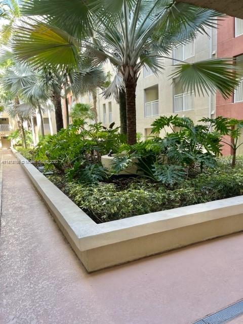 DOWNTOWN DADELAND CONDO N - Residential Lease