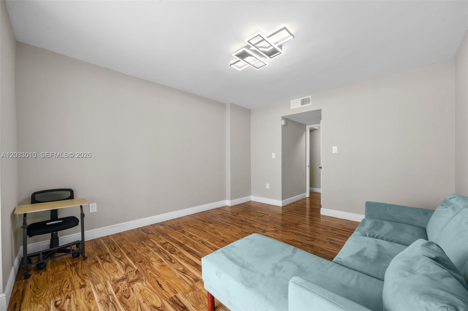 JADE WINDS GROUP BAMBOO G - Residential