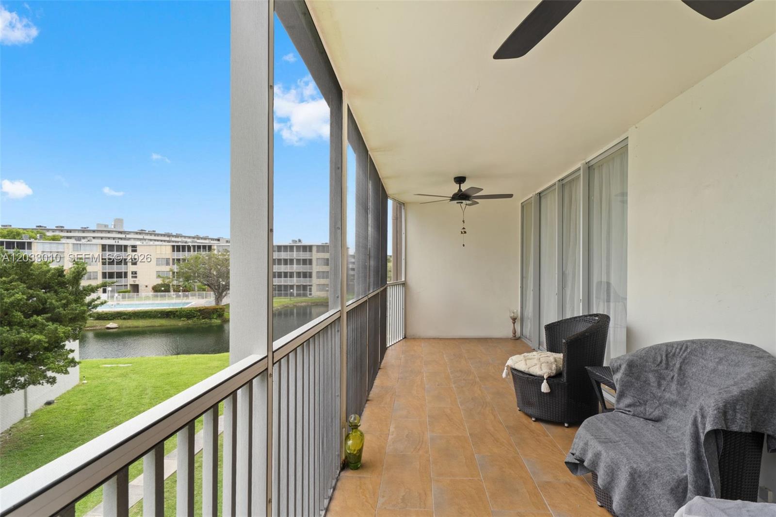 JADE WINDS GROUP BAMBOO G - Residential
