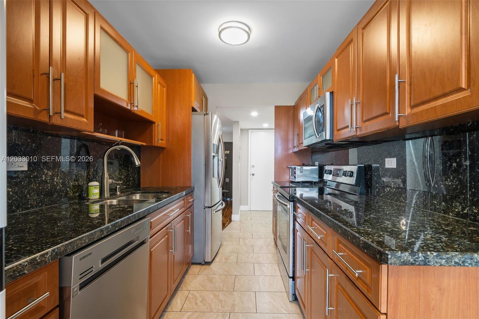JADE WINDS GROUP BAMBOO G - Residential