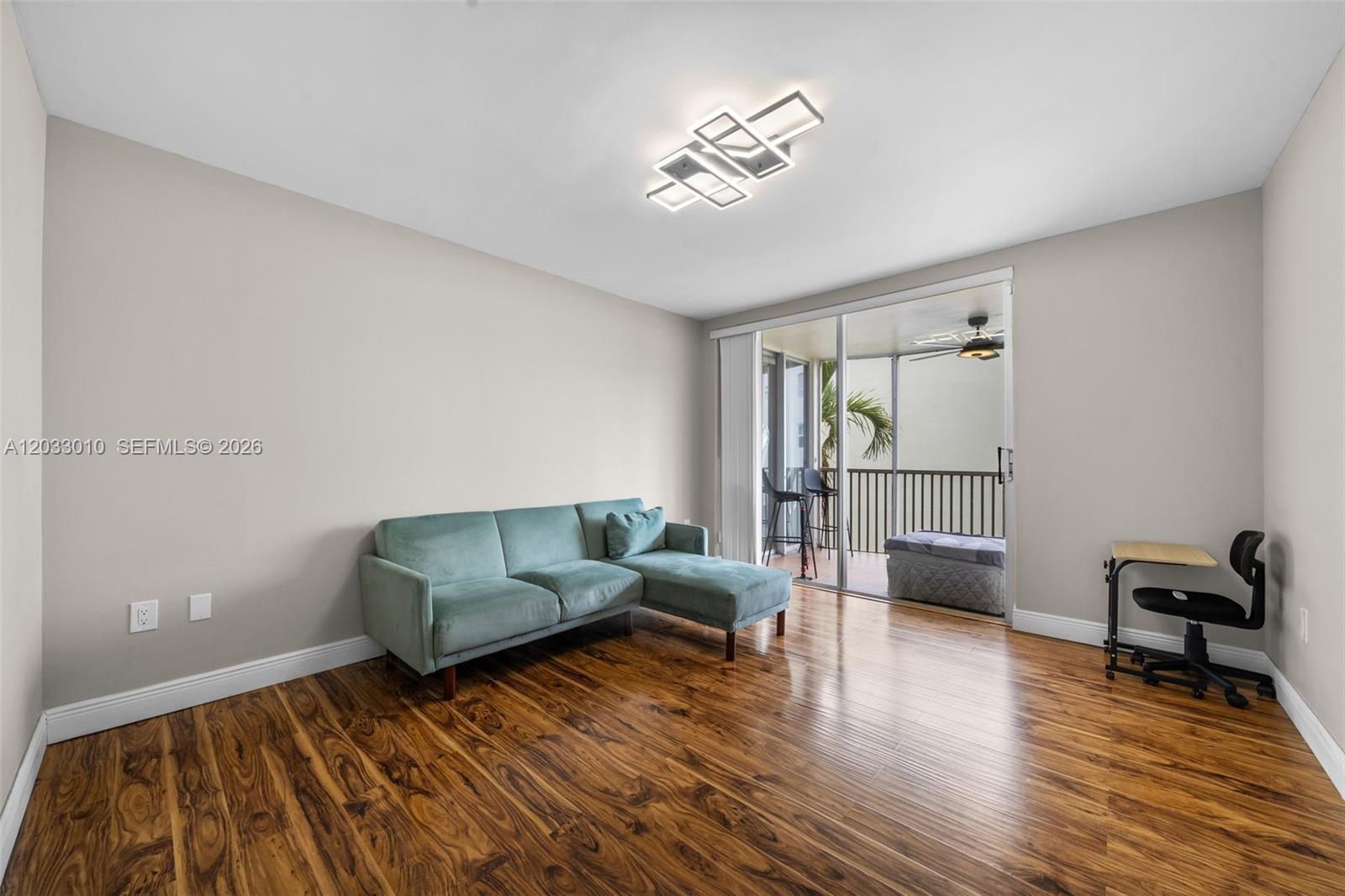JADE WINDS GROUP BAMBOO G - Residential