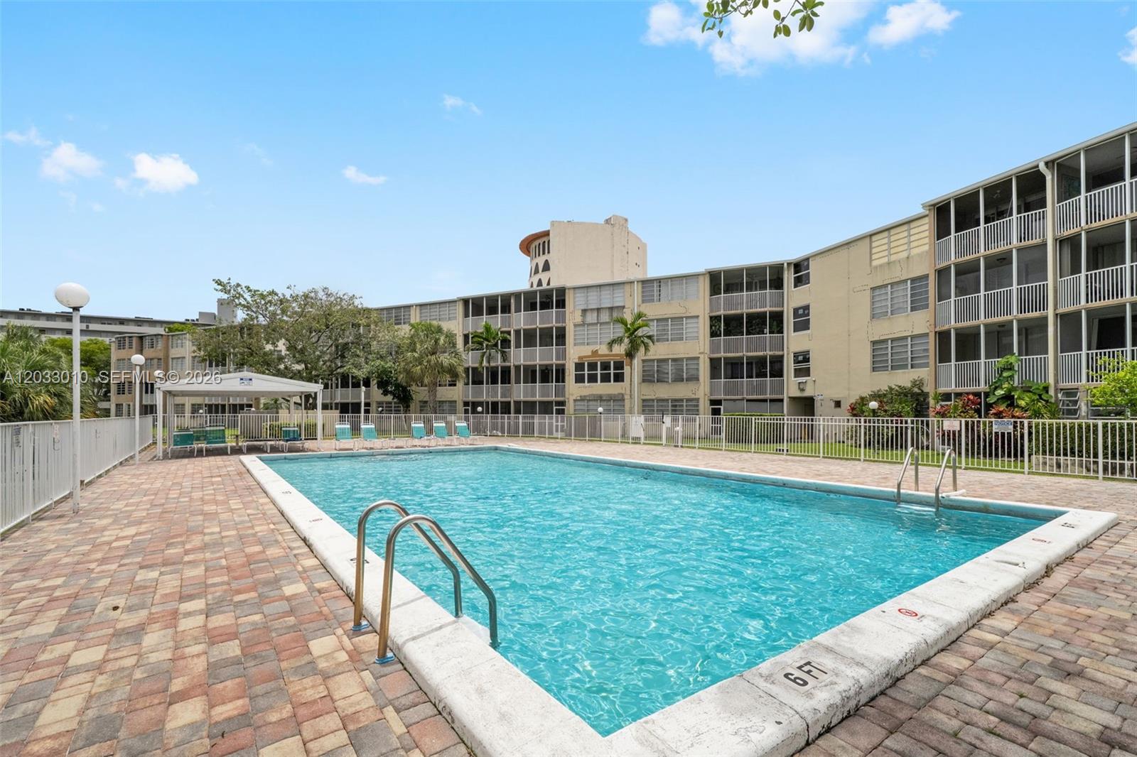 JADE WINDS GROUP BAMBOO G - Residential