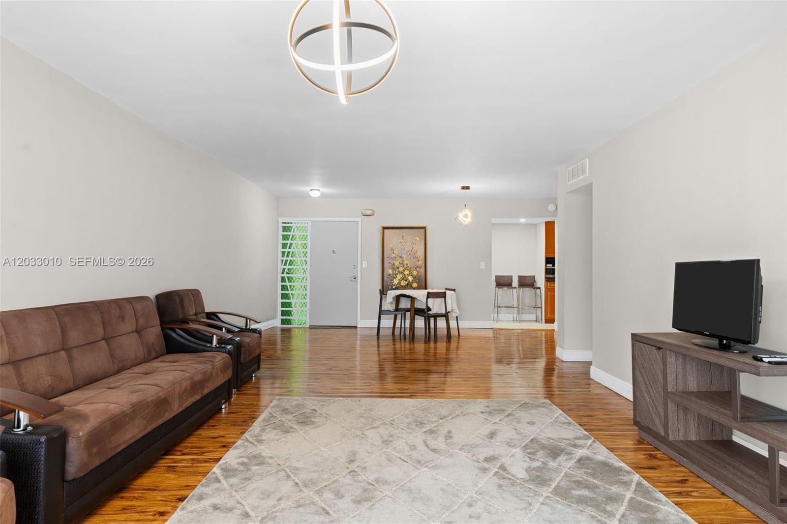 JADE WINDS GROUP BAMBOO G - Residential