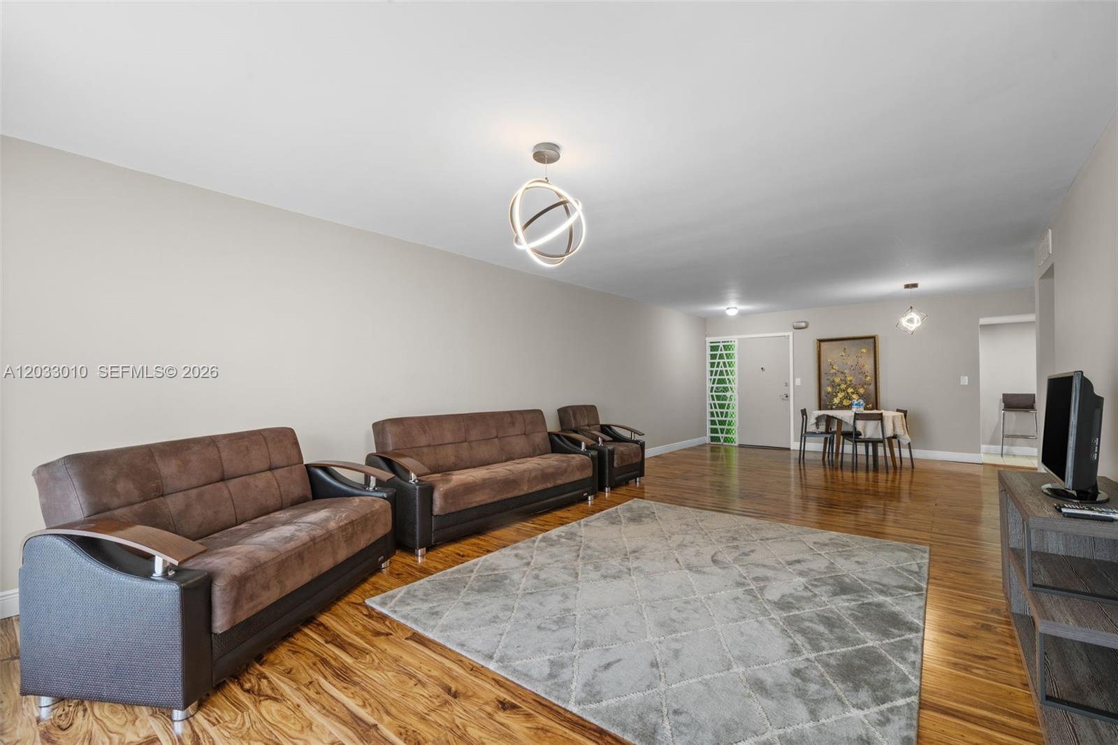 JADE WINDS GROUP BAMBOO G - Residential