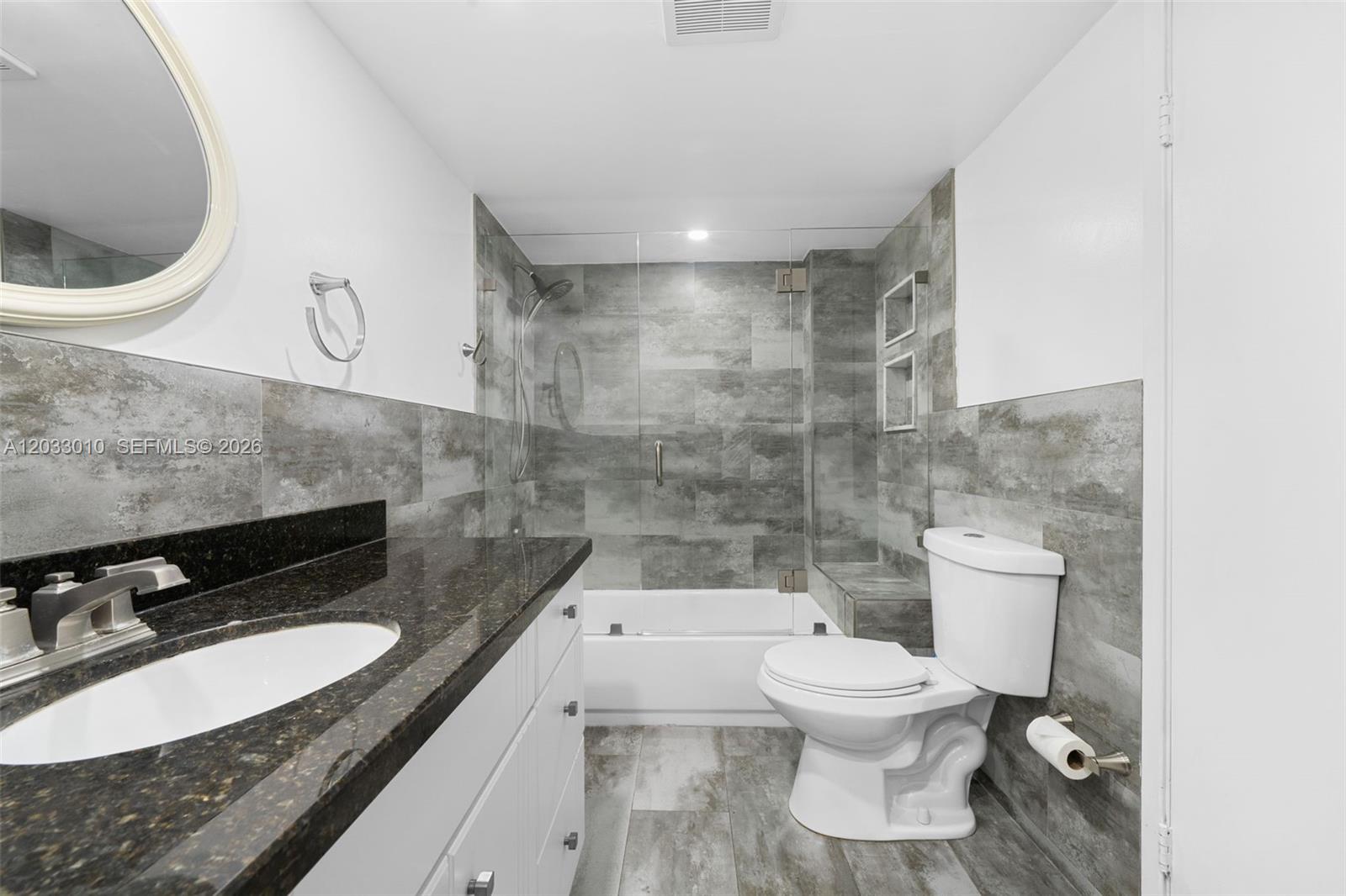 JADE WINDS GROUP BAMBOO G - Residential
