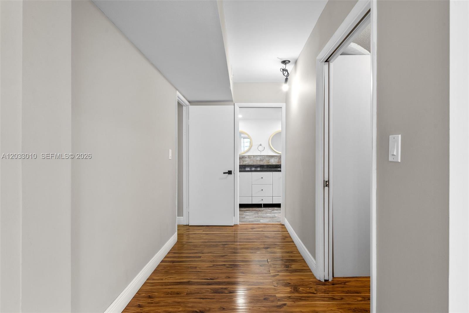 JADE WINDS GROUP BAMBOO G - Residential