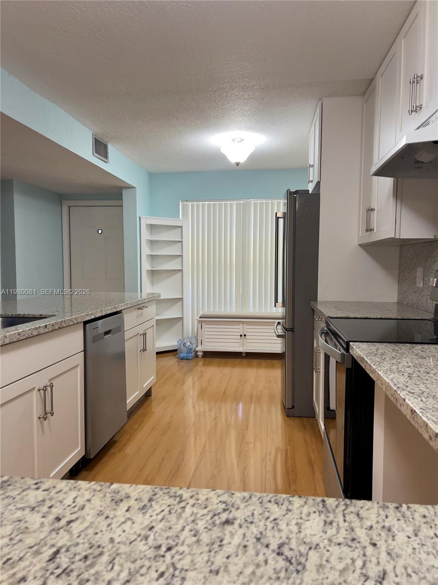 HOLLYWOOD GARDENS CONDOMI - Residential