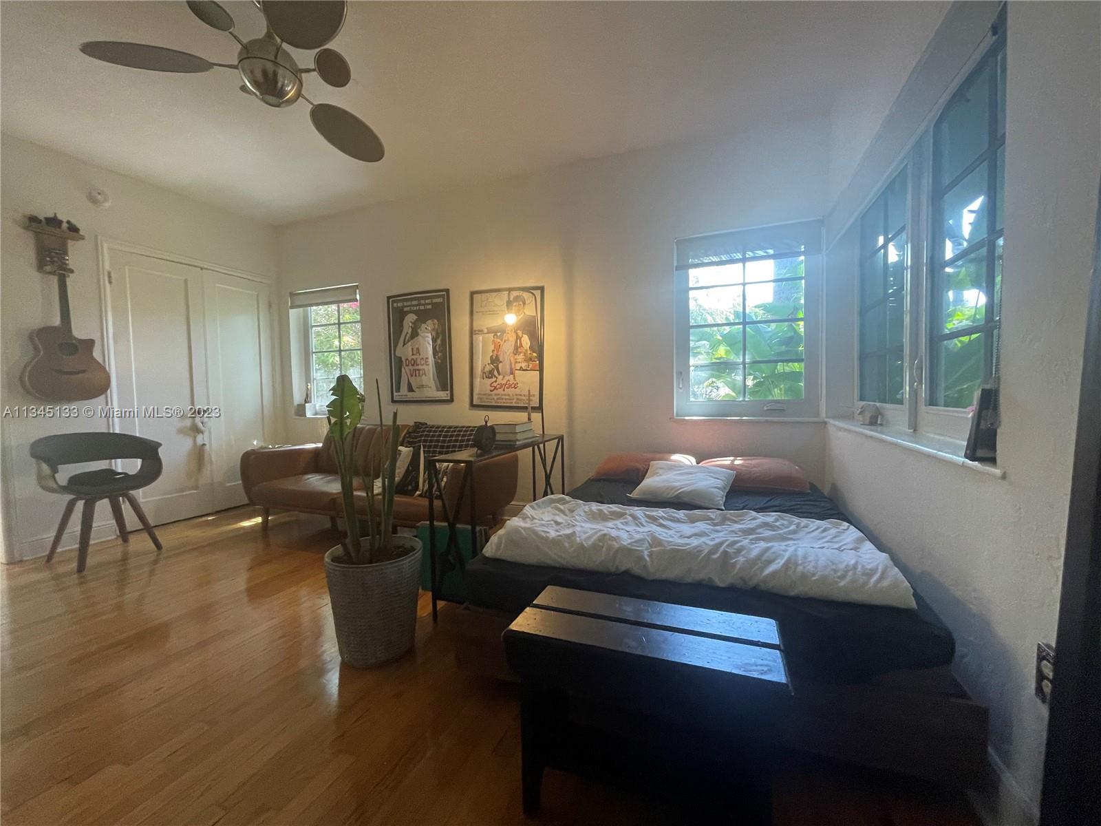 THE PARK VINTAGE CONDO - Residential