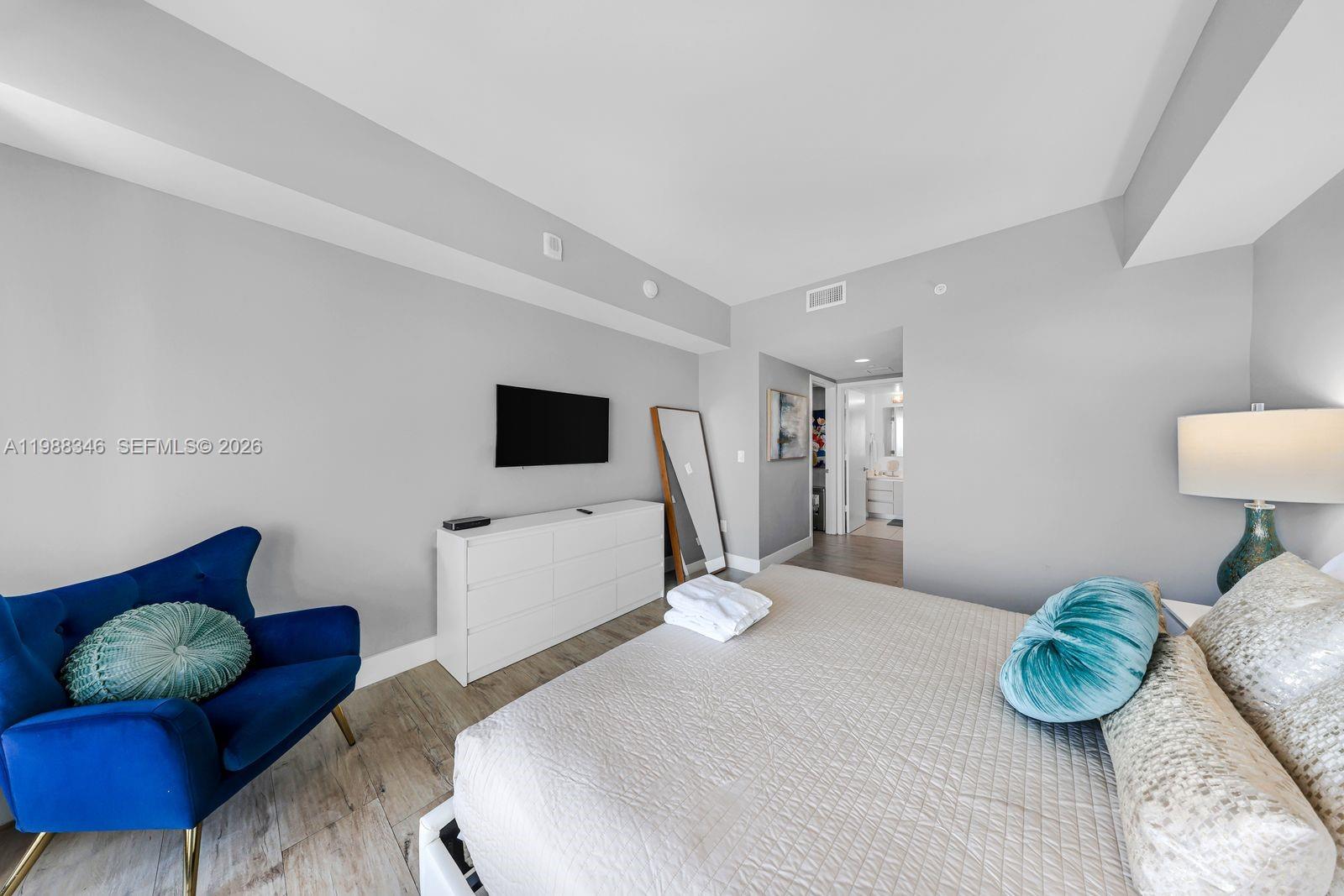 BEACHWALK CONDOMINIUM - Residential