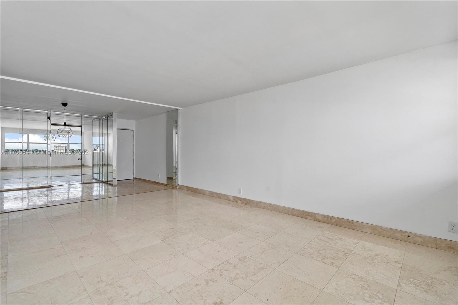 GOLDEN SAILS CONDO - Residential