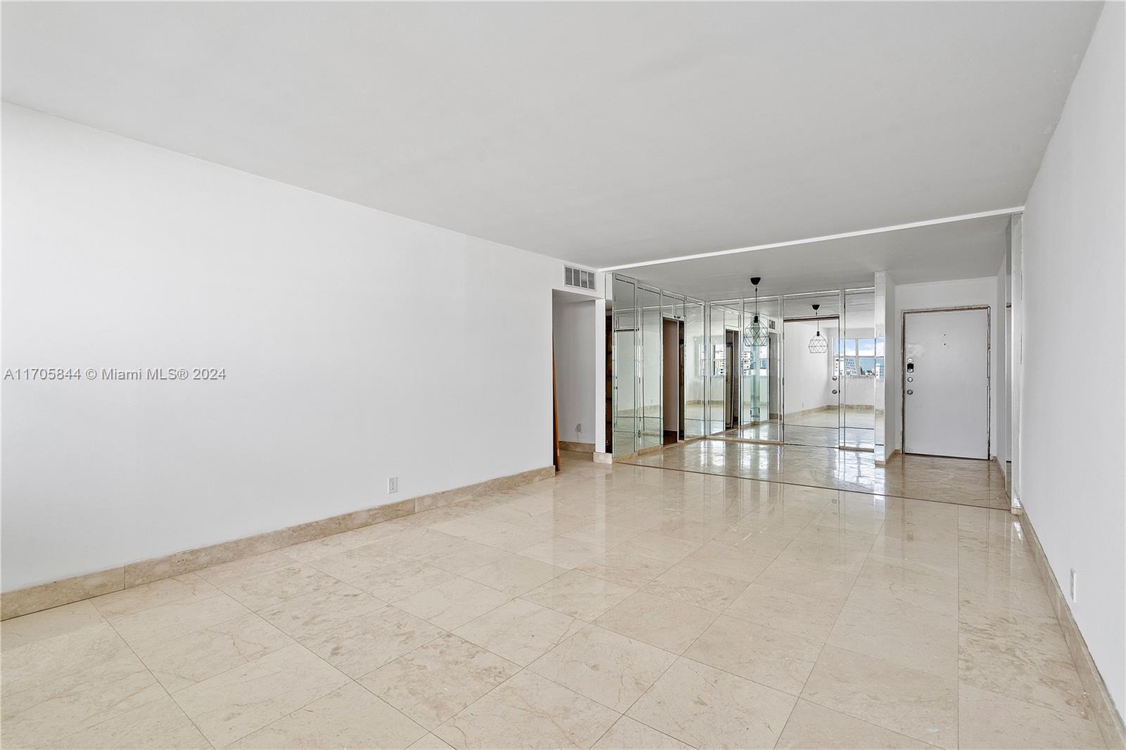 GOLDEN SAILS CONDO - Residential