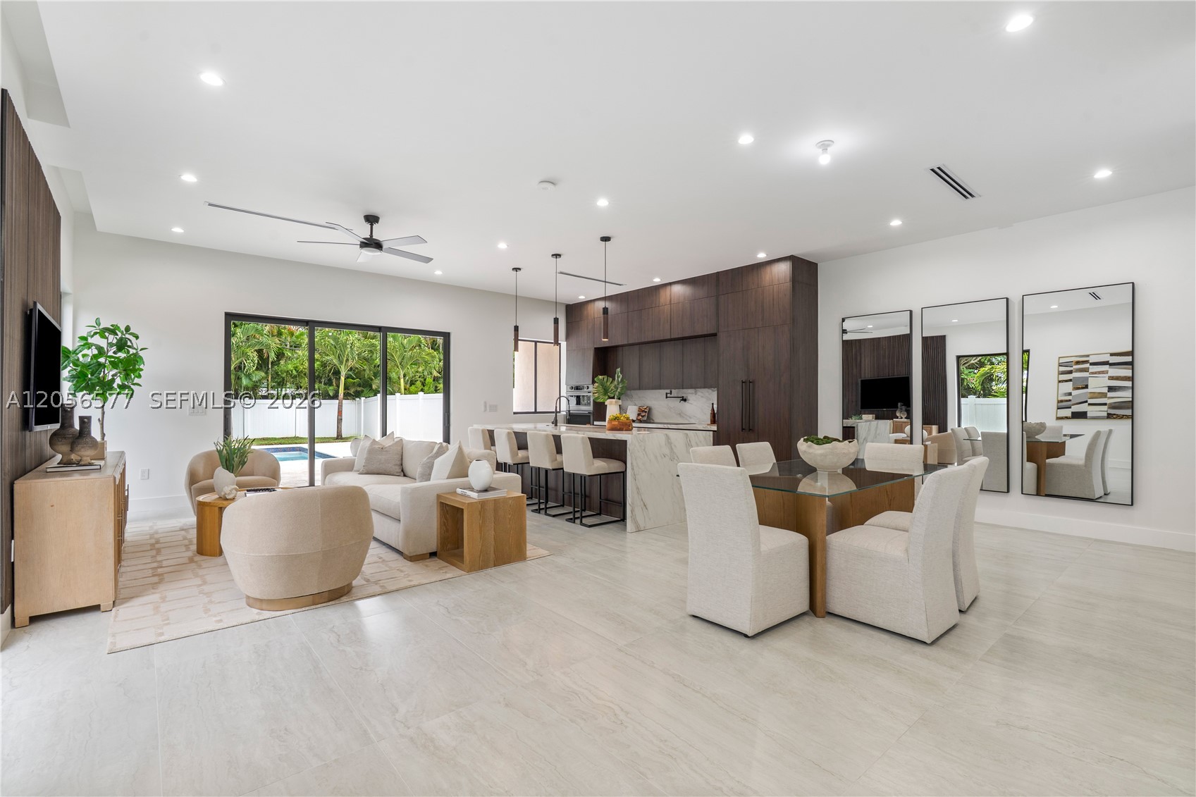 LAKE RIDGE - Residential