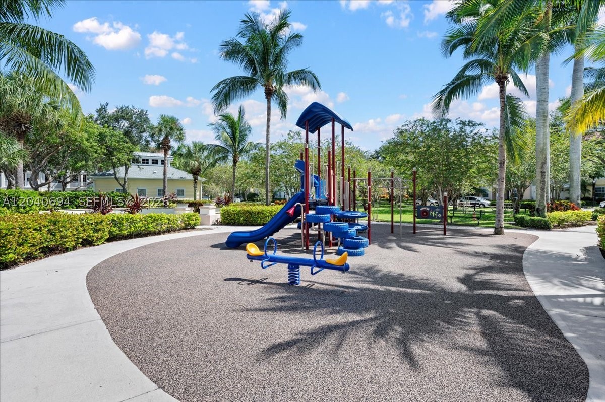 SOMERSET AT ABACOA CONDO - Residential