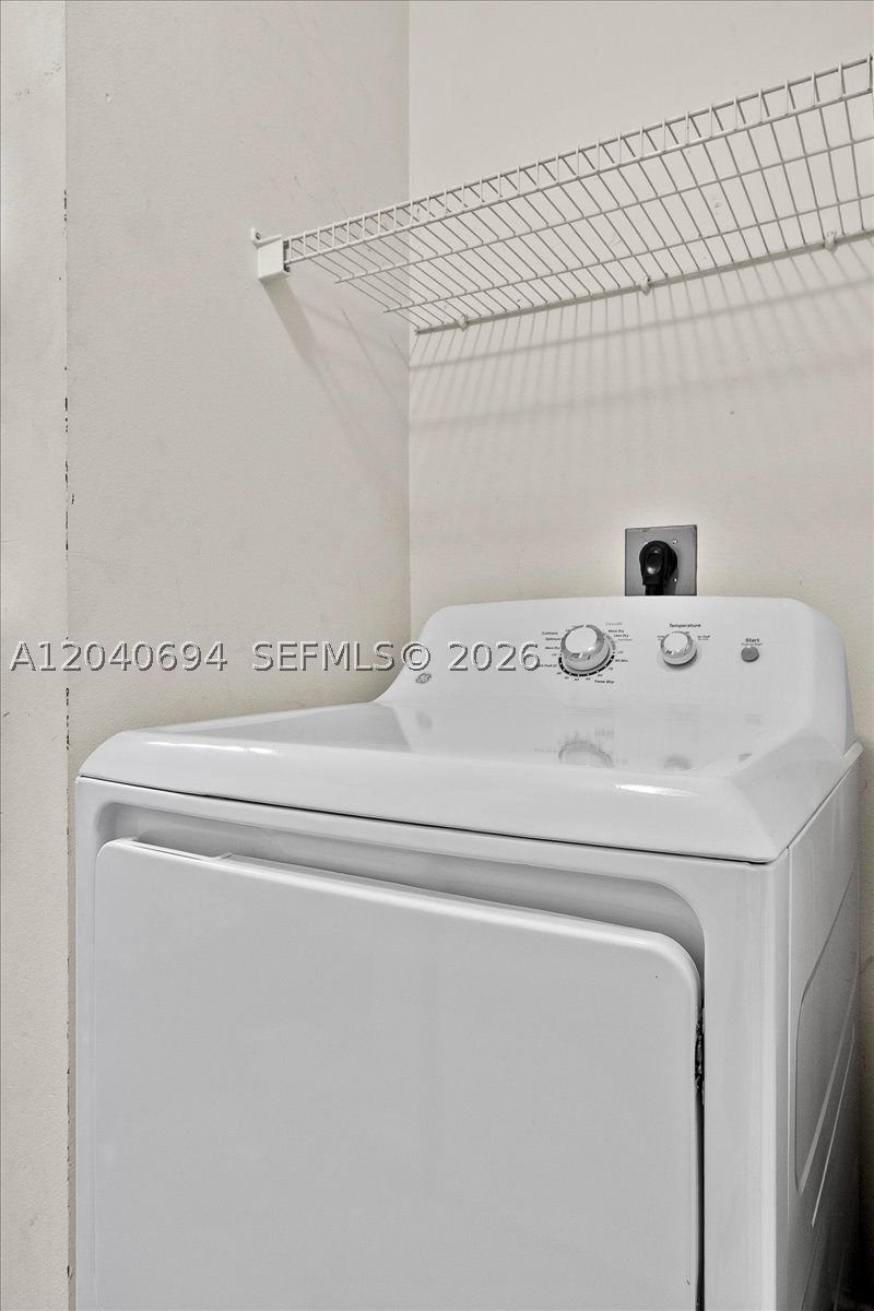SOMERSET AT ABACOA CONDO - Residential
