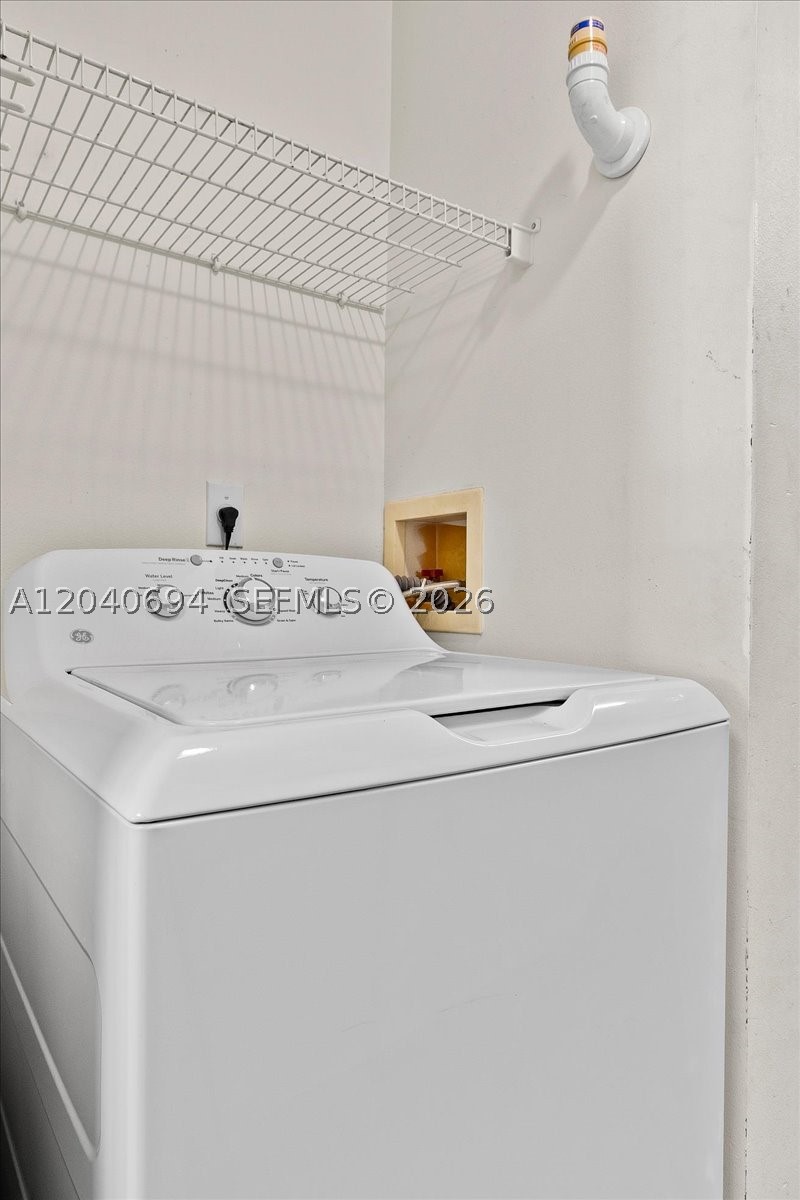 SOMERSET AT ABACOA CONDO - Residential