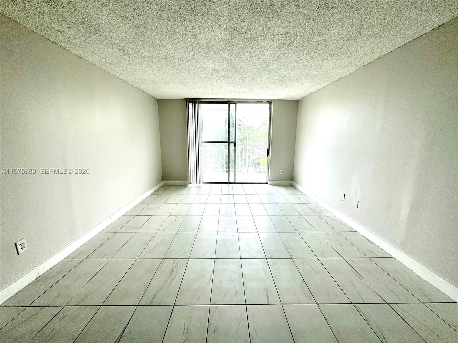 MONTECARLO CONDO - Residential
