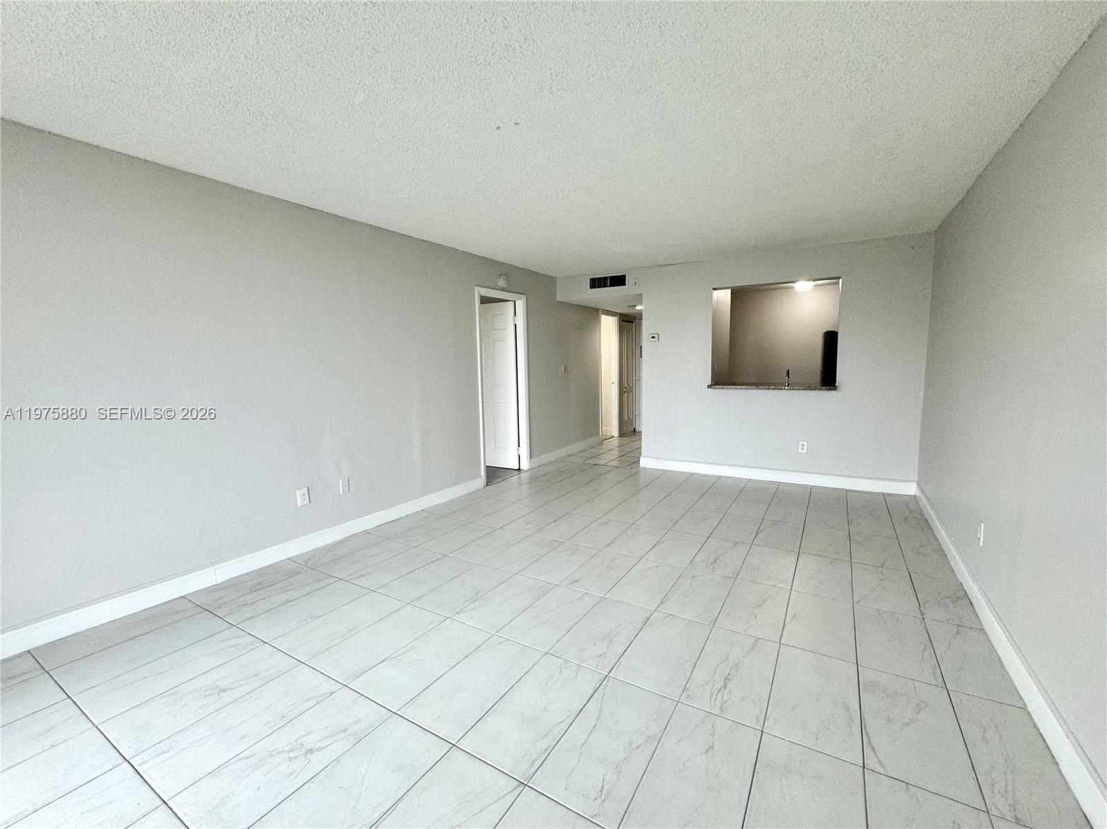 MONTECARLO CONDO - Residential