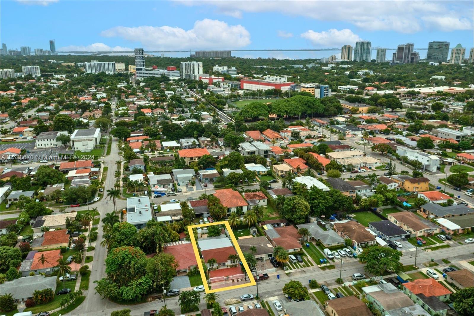 SILVER BLUFF GARDENS - Residential