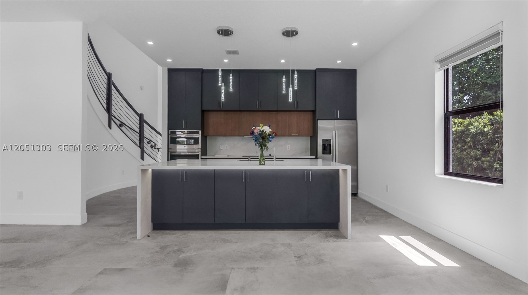 DUNNWOODY LAKE - Residential