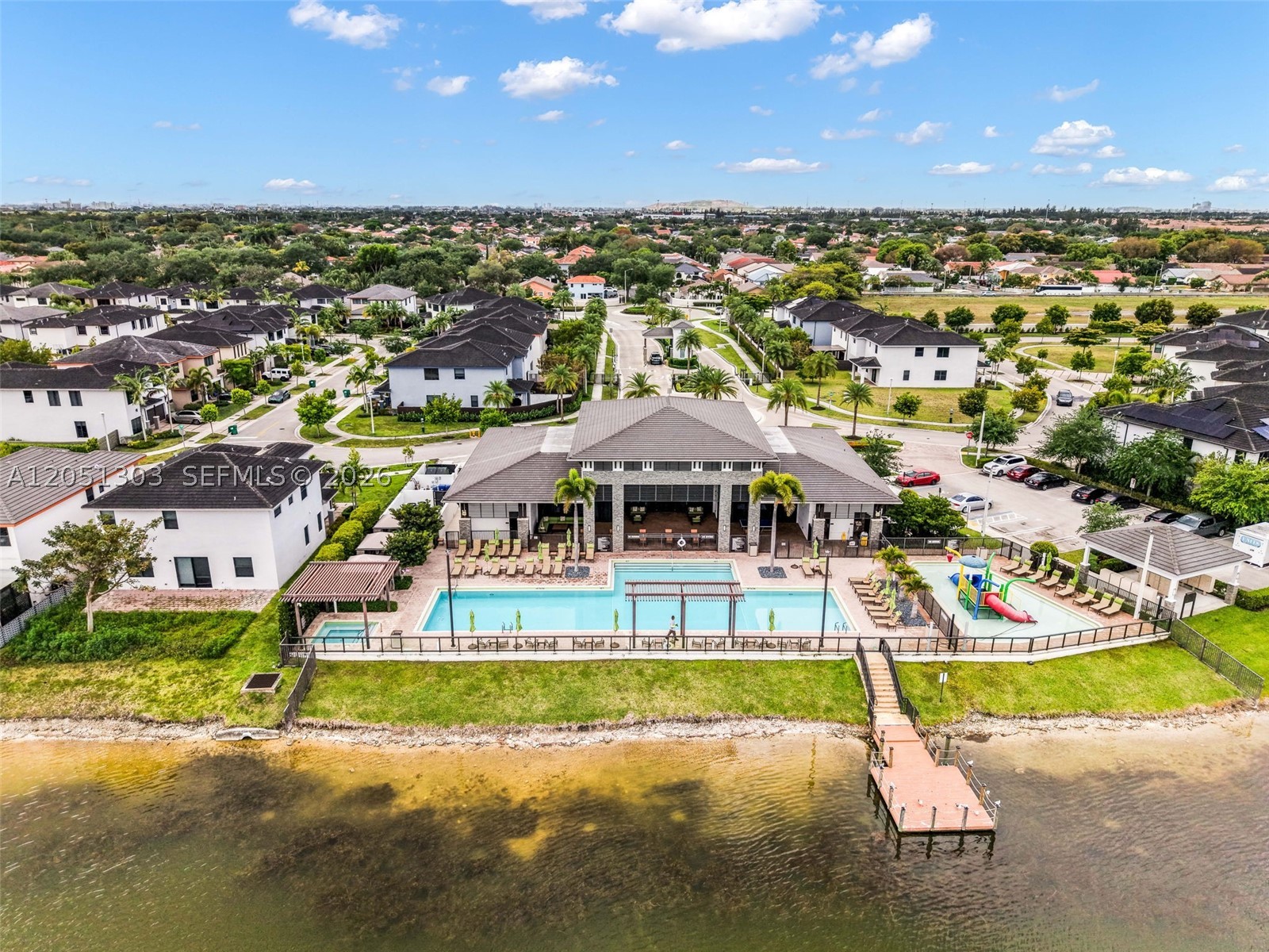 DUNNWOODY LAKE - Residential