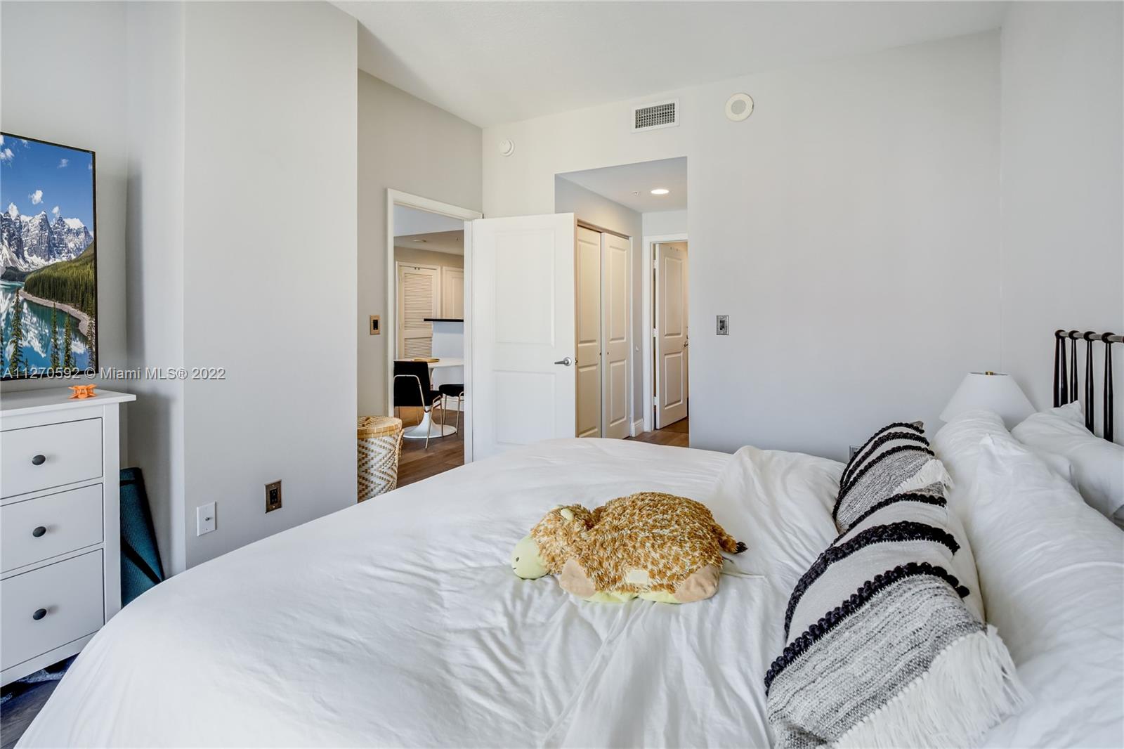 TEN ARAGON CONDO - Residential