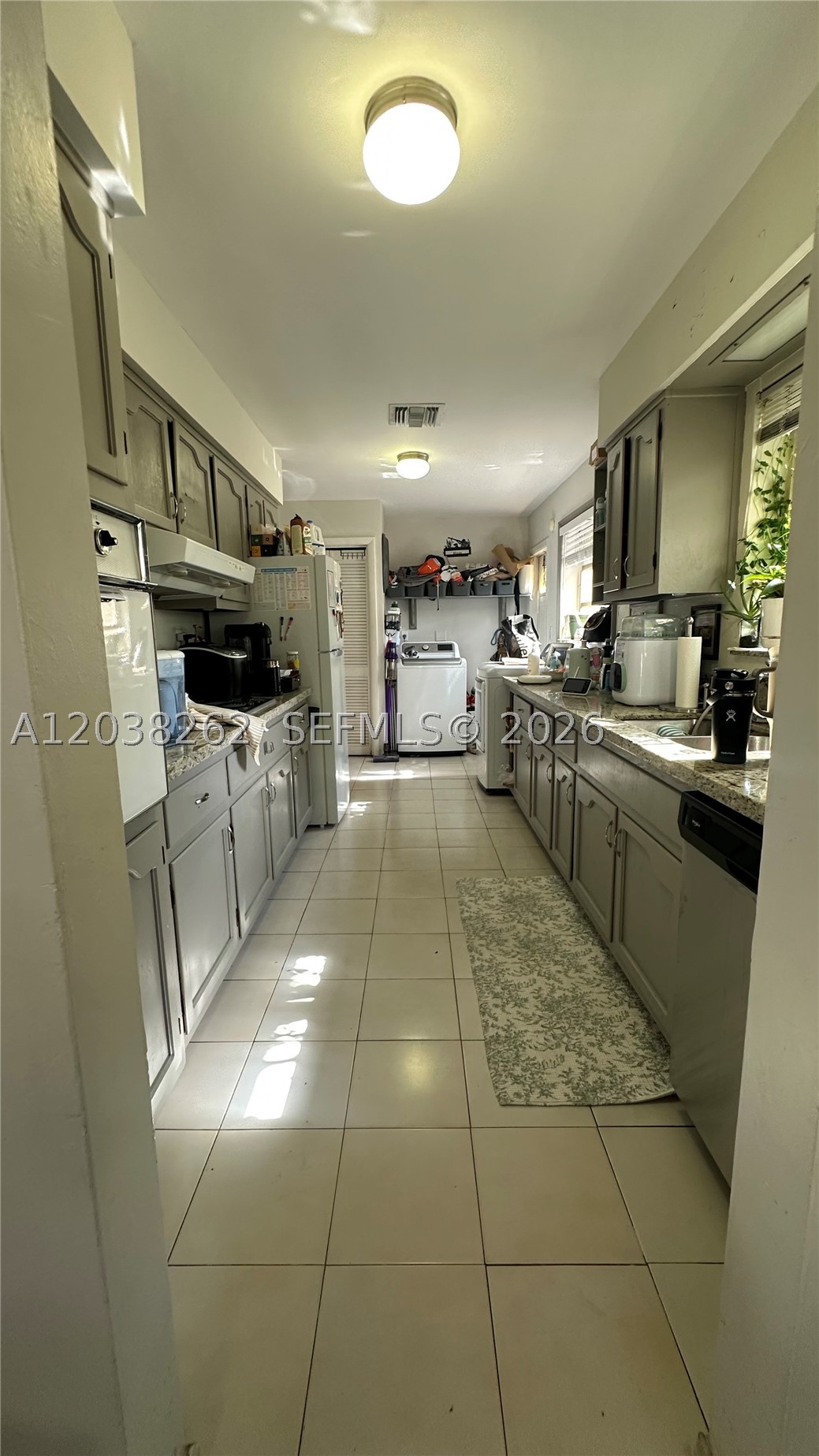 CENTRAL MIAMI PT 1 - Residential Lease