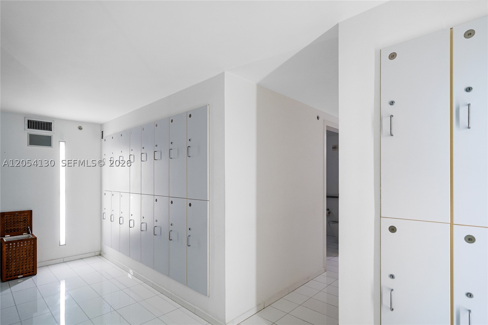 TEN MUSEUM PK RESIDENTIAL - Residential Lease