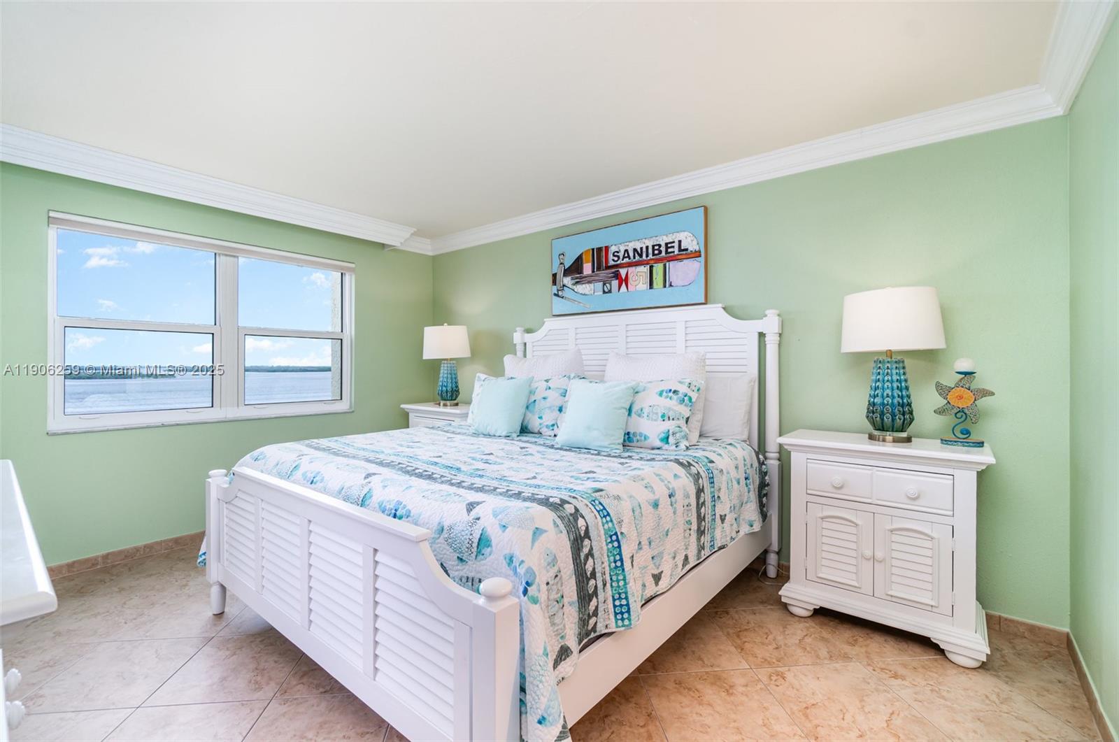 SANIBEL HARBOUR TOWER COND - Residential