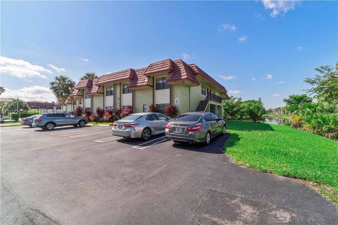 SPRINGS PARK CONDO - Residential