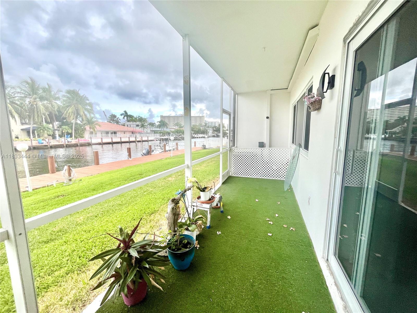 BARCLAY SQUARE CONDO - Residential