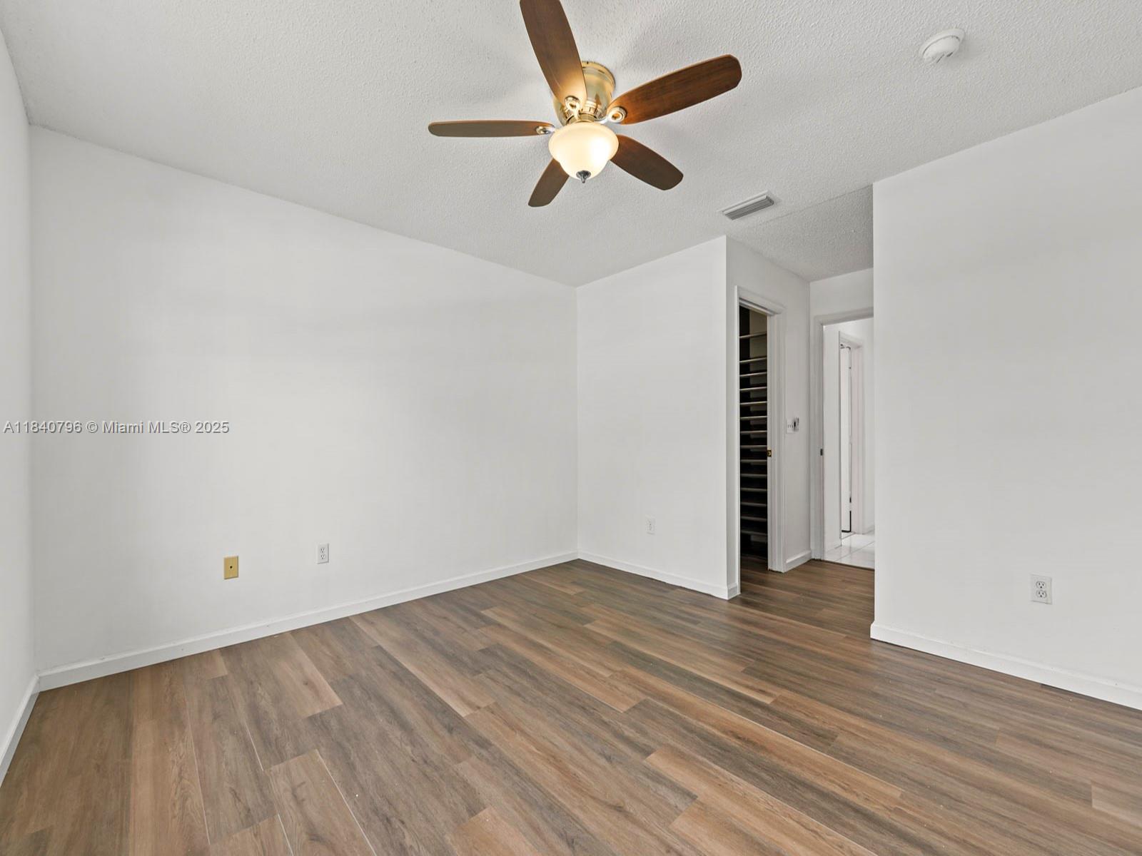 KEYS-GATE NO 1 - Residential Lease