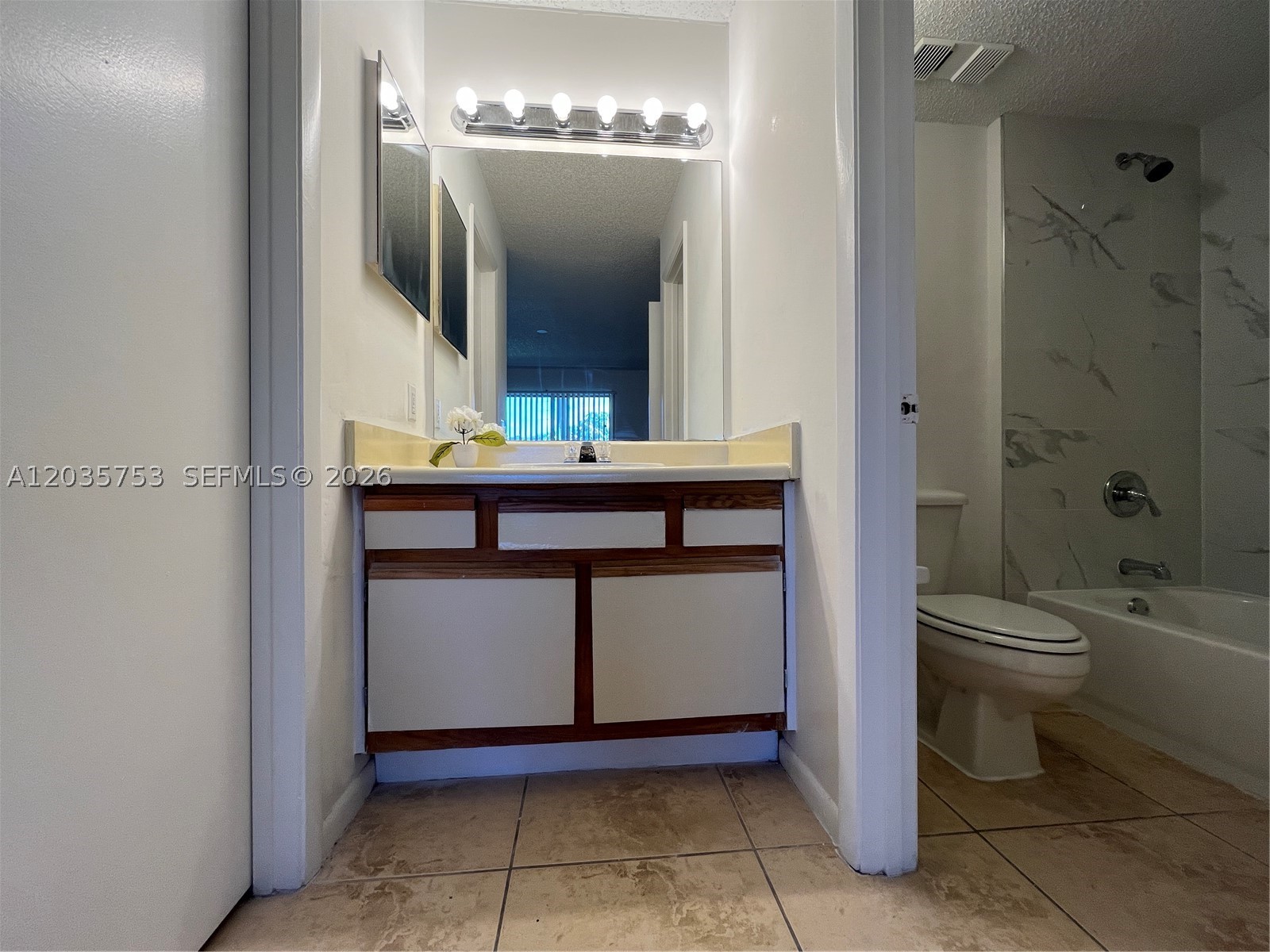 PALM AIRE GARDENS CONDO - Residential Lease