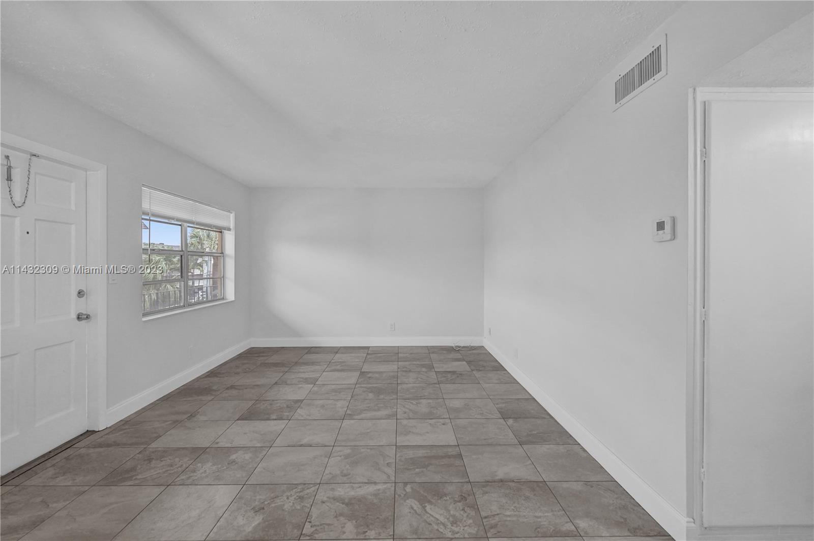 BUCKINGHAM CONDO - Residential Lease