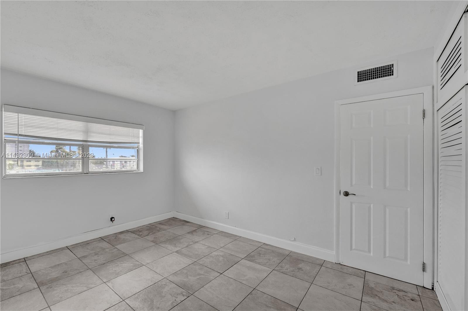 BUCKINGHAM CONDO - Residential Lease