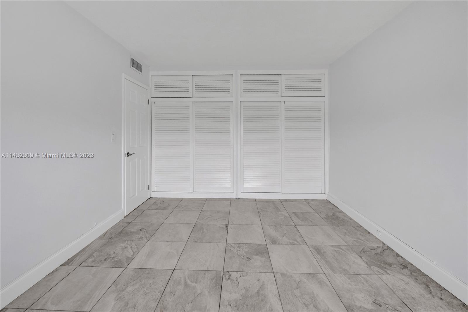 BUCKINGHAM CONDO - Residential Lease