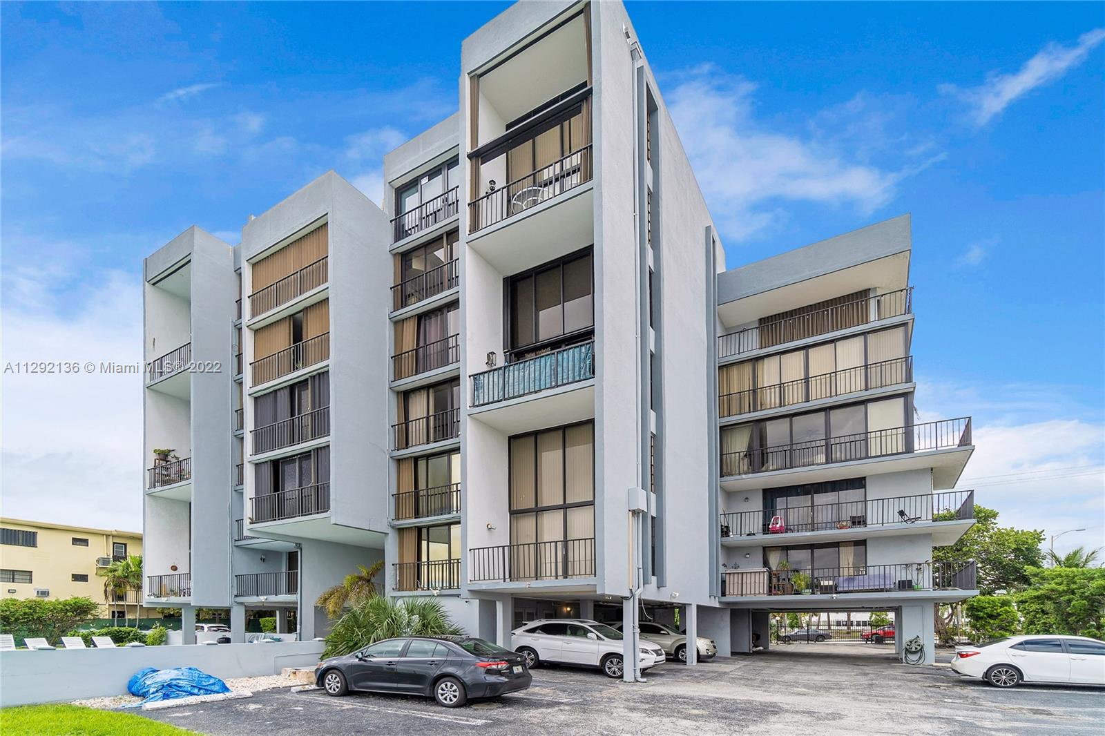 LAS OLAS CONDO - Residential