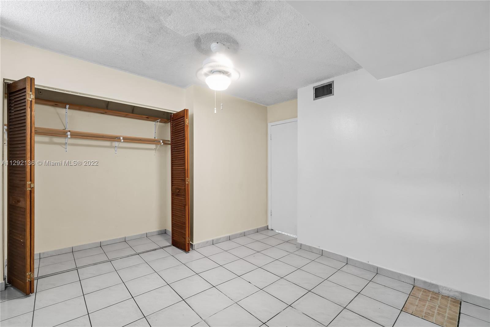 LAS OLAS CONDO - Residential